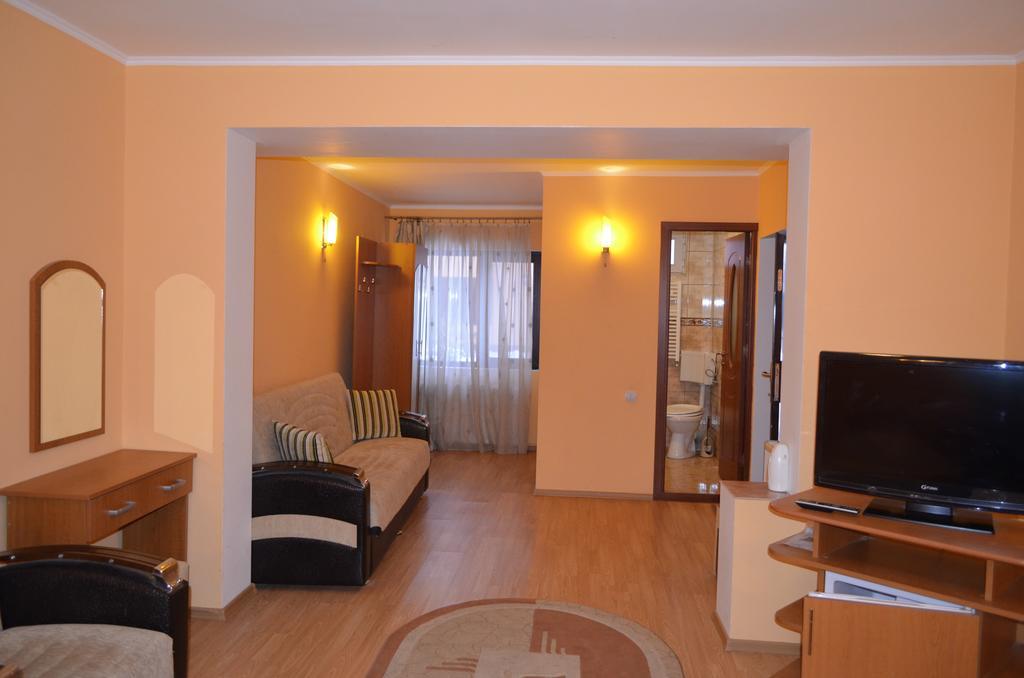 Casa Alba Ξενοδοχείο Râmnicu Vâlcea Εξωτερικό φωτογραφία