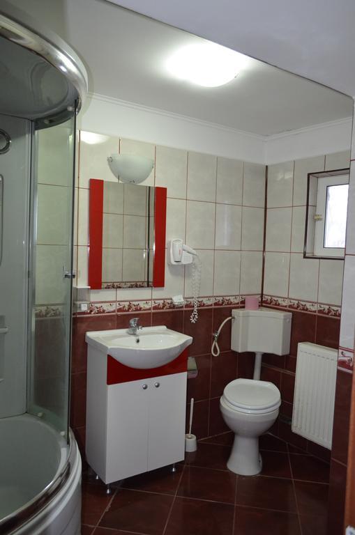 Casa Alba Ξενοδοχείο Râmnicu Vâlcea Εξωτερικό φωτογραφία