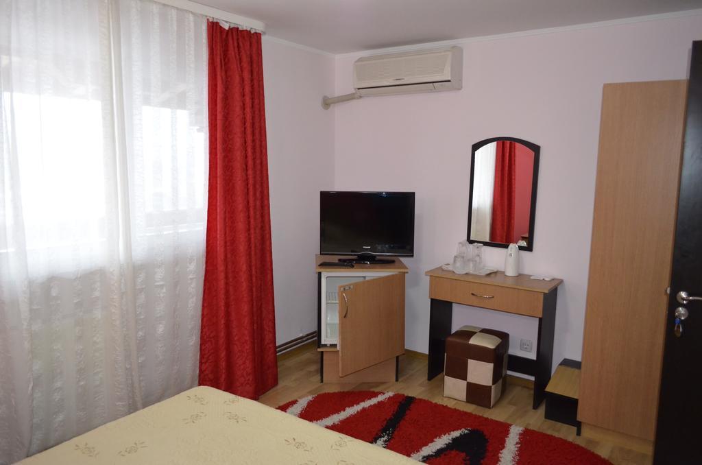 Casa Alba Ξενοδοχείο Râmnicu Vâlcea Εξωτερικό φωτογραφία